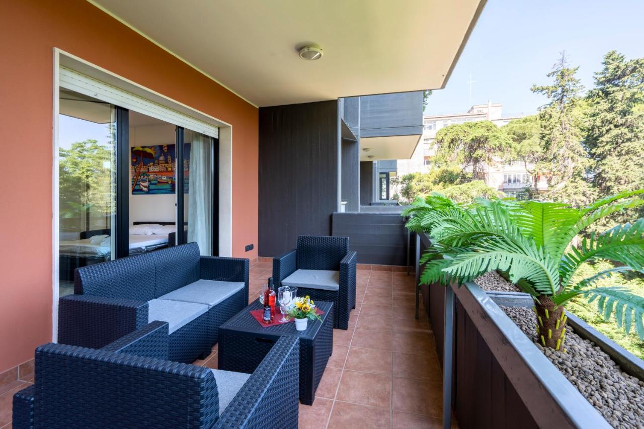 Boscoincitta Apt With Garage And Whirlpool Tub Bari Bagian luar foto