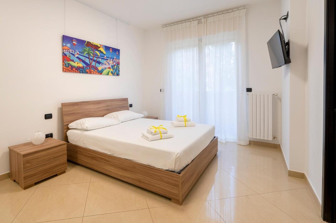 Boscoincitta Apt With Garage And Whirlpool Tub Bari Bagian luar foto