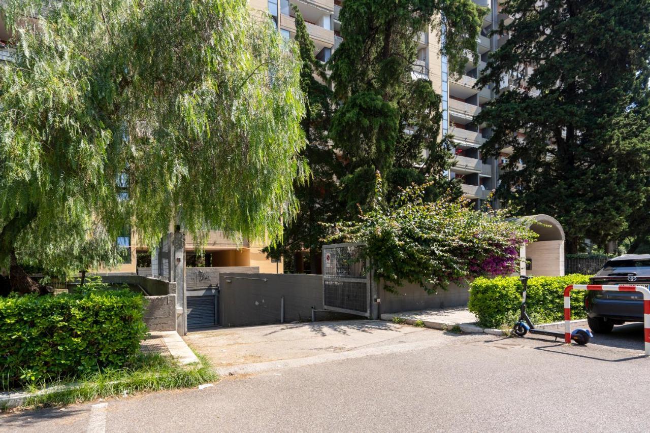 Boscoincitta Apt With Garage And Whirlpool Tub Bari Bagian luar foto