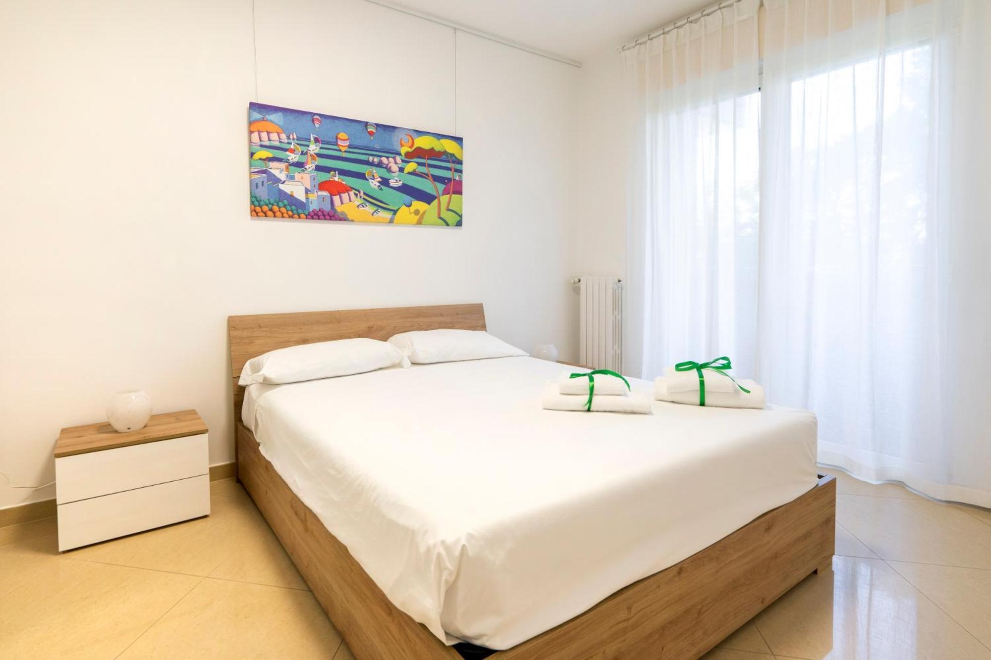 Boscoincitta Apt With Garage And Whirlpool Tub Bari Bagian luar foto