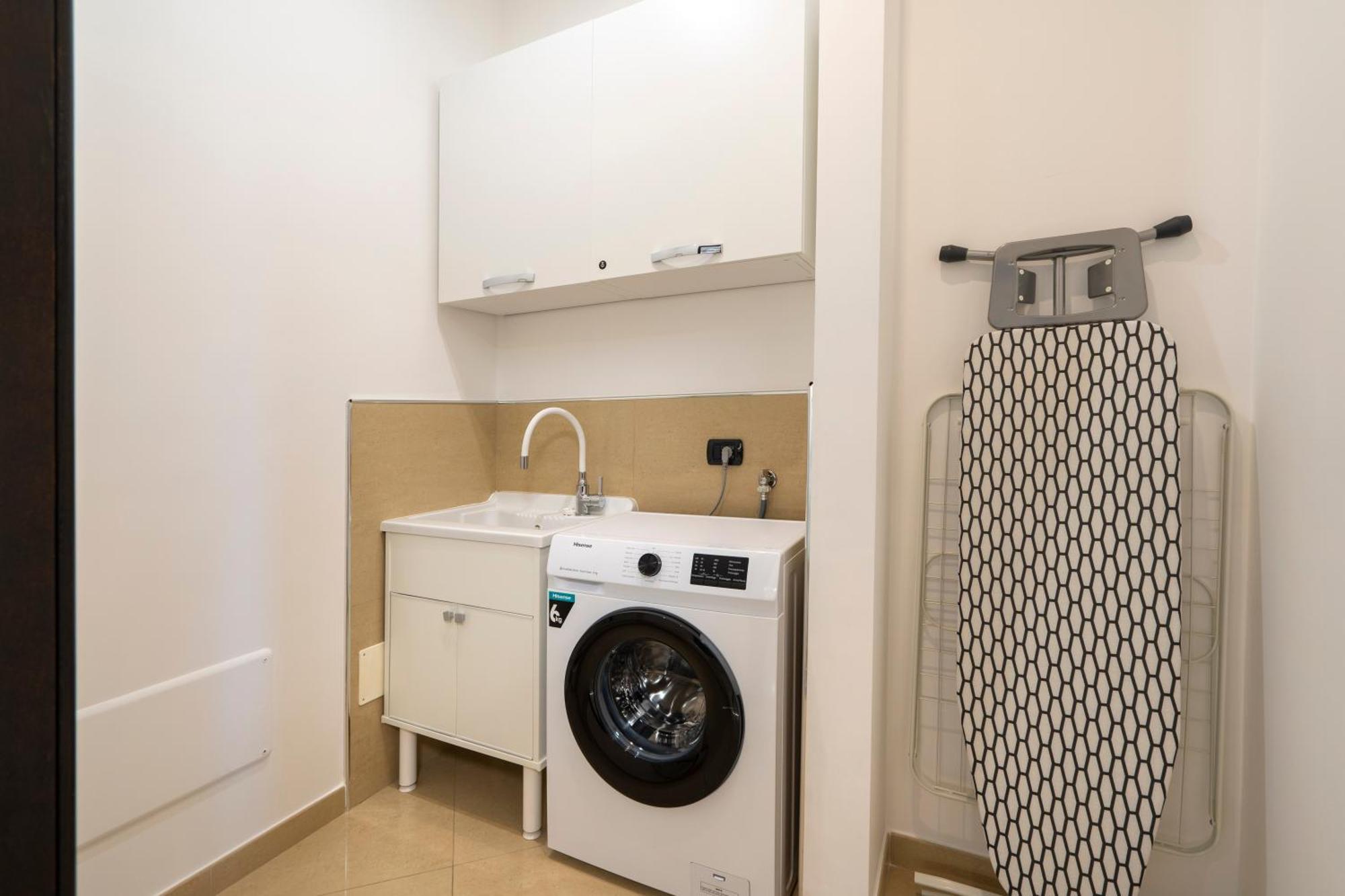 Boscoincitta Apt With Garage And Whirlpool Tub Bari Bagian luar foto